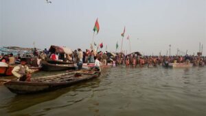 Prayagraj-triuveni-sangam-mahakumbh