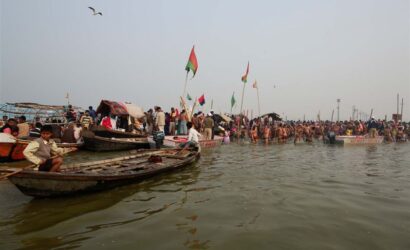 Prayagraj-triuveni-sangam-mahakumbh
