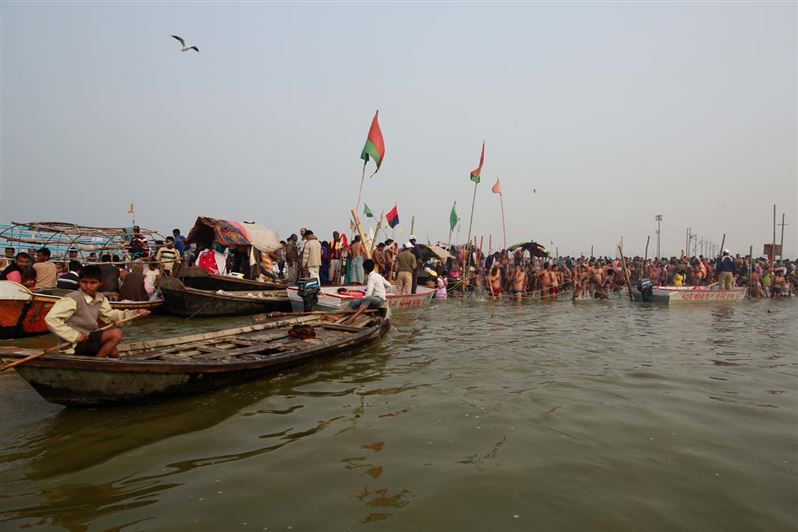 Prayagraj-triuveni-sangam-mahakumbh
